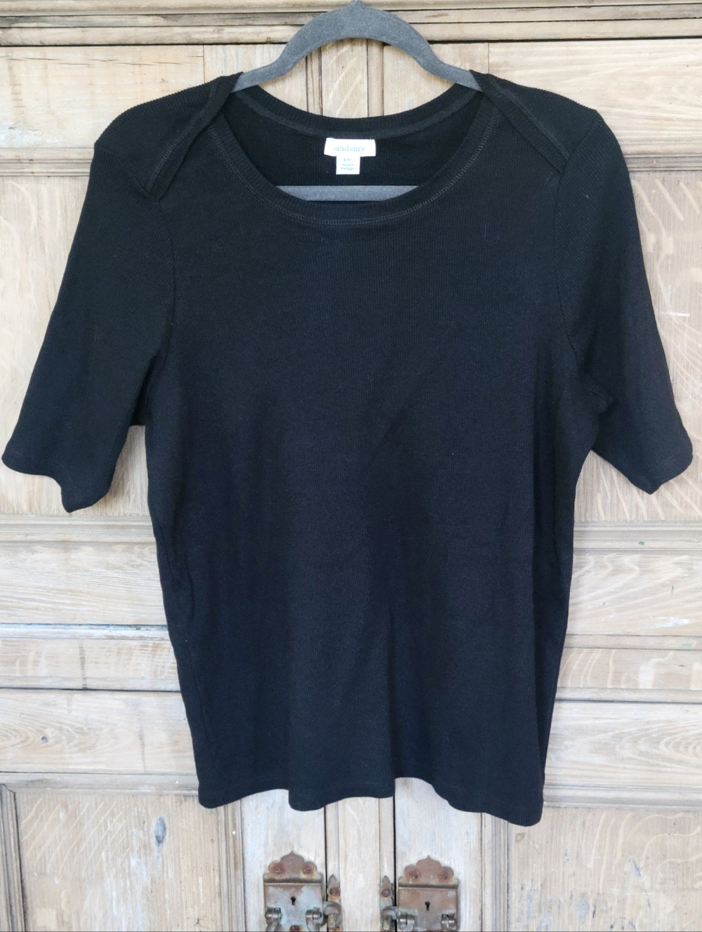 Sundance Black Short-Sleeve Crewneck Knit Top